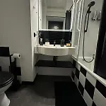 Chess Apartment *