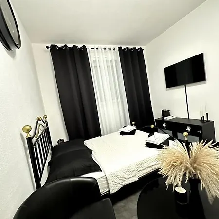 Chess Apartment