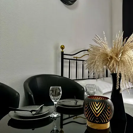 Apartment Chess *